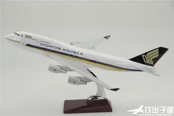 

47cm Boeing 747-400 Singapore Airlines Aircraft Model B747 Singapore Aviation Gift Decoration Resin Toys for Children Adults
