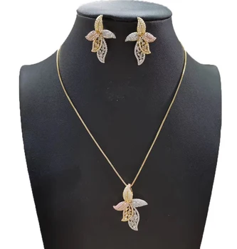 

Accking Luxury 2pcs cubic zirconia Clear zirconia flower for women wedding bridal earring necklace Dubai African jewelry set