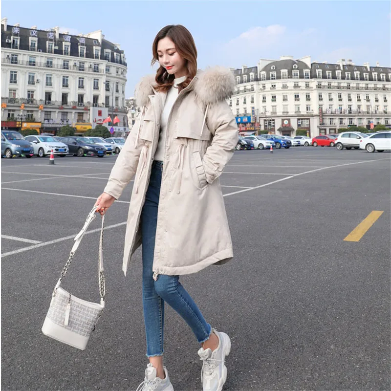Beige Длинный пуховик из хлопка для женщин, новинка, Корейская версия, пальто с капюшоном и меховым воротником, зимняя свободная теплая верхняя одежда Parker 567 - Цвет: Beige
