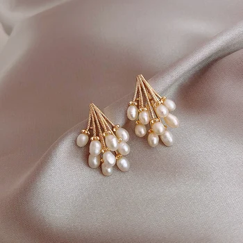 

2020 New Arrival Vintage Elegant Simulated-pearl Women Dangle Earrings Fashion Water Drop Metal Pendant Jewelry