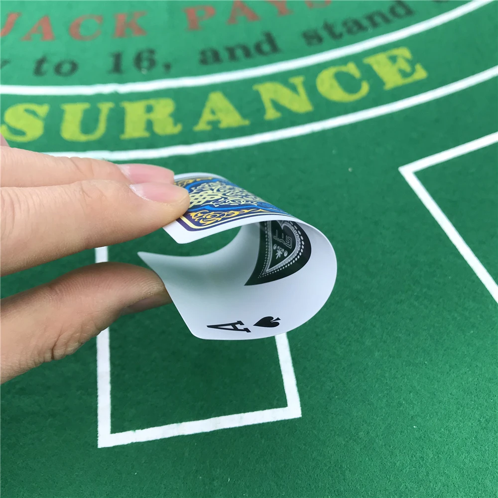 Plastic Playing Cards 2pcs/Lot Waterproof Texas Hold'em Poker Narrow Brand PVC 2.28*3.46 Inch