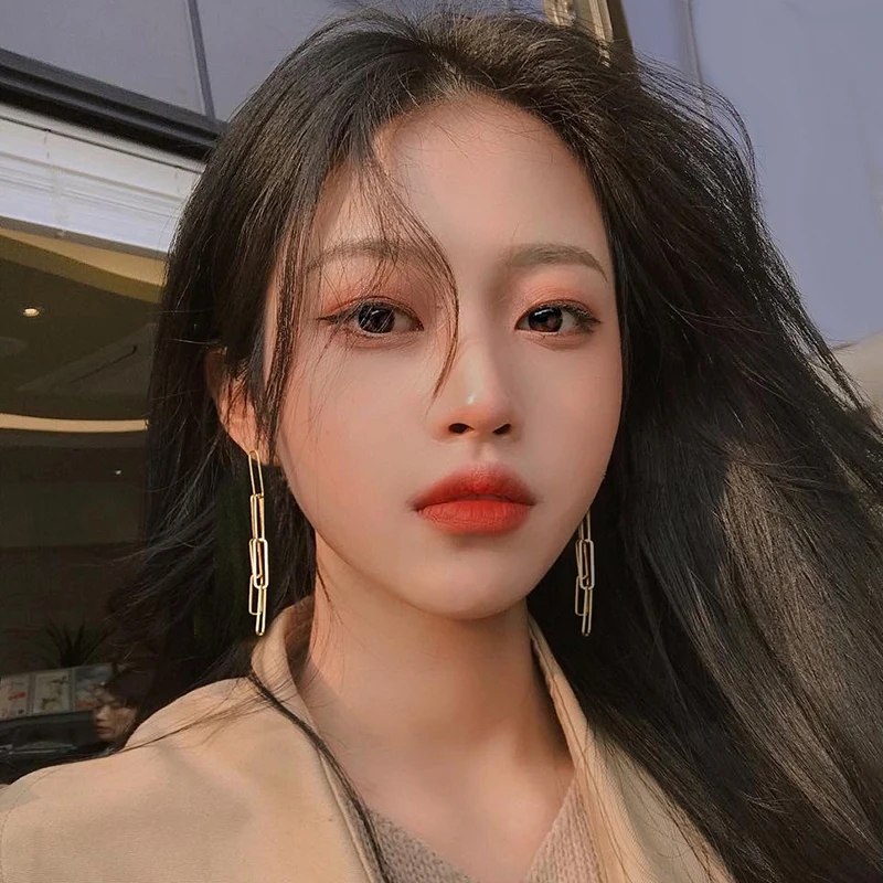 HUANZHI 2019 한국어 새로운 간단한 기하학 종이 클립 술 사각 중공 사슬 금속 스터드 귀걸이 여자 파티 여자 파티