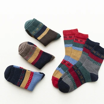 

5Pairs/lot New Witner Thick Warm Wool Women Socks Snow Pattern Vintage Christmas Socks Colorful Socks Gift Free size YM7008