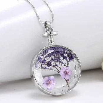 

Glass Charms Pendant Necklace Dried Flower Real Dry Flower Round Locket Necklace Gold Chain Necklace for Women Jewelry Fashion