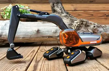 

1/40 Scale DOOSAN CX Concept Excavator Diecast Model Collection Toy Gift NEW