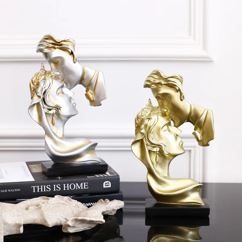 

Creative Abstract Art Couple Kiss Decoration Living Room Wine Cabinet Study Decoration Character Sculpture Crafts Wedding Gift