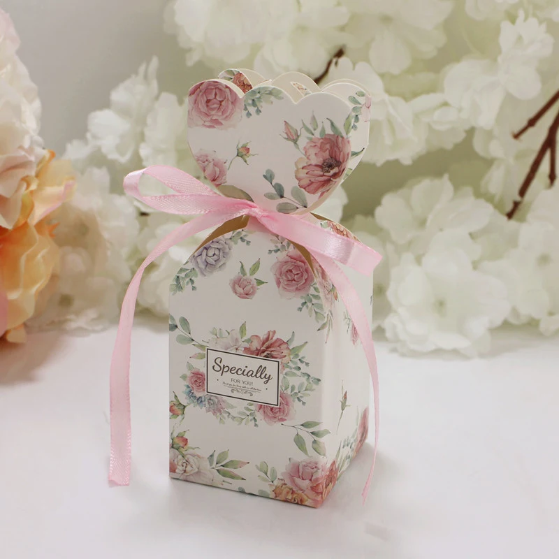 

50pcs Floral Wedding Favour Sweet Cake Candy Gift Box Bags- Engagement Party Hot