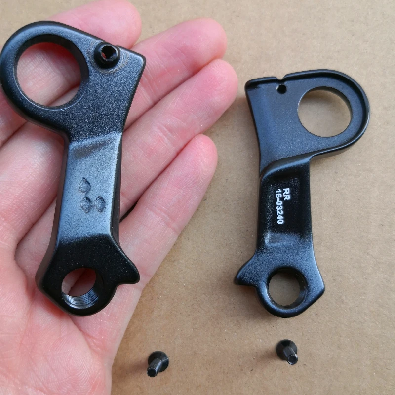 1Pc Bike Frame Saver Per Cube #10063 Cube Aerium Nuroad Axial Ws Agree Hybrid Litening Cross Race Bicicletta Deragliatore Posteriore Gancio