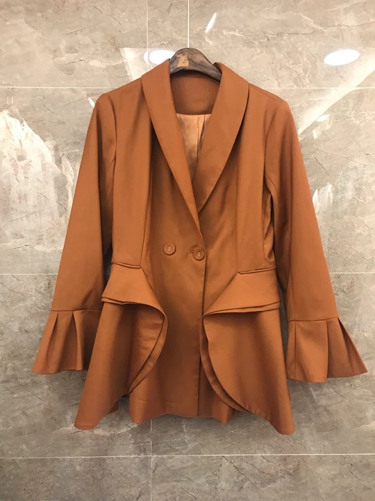 New style women's Lapel Bell Sleeve solid color suit jacket+ shorts suit 1005 in early autumn of