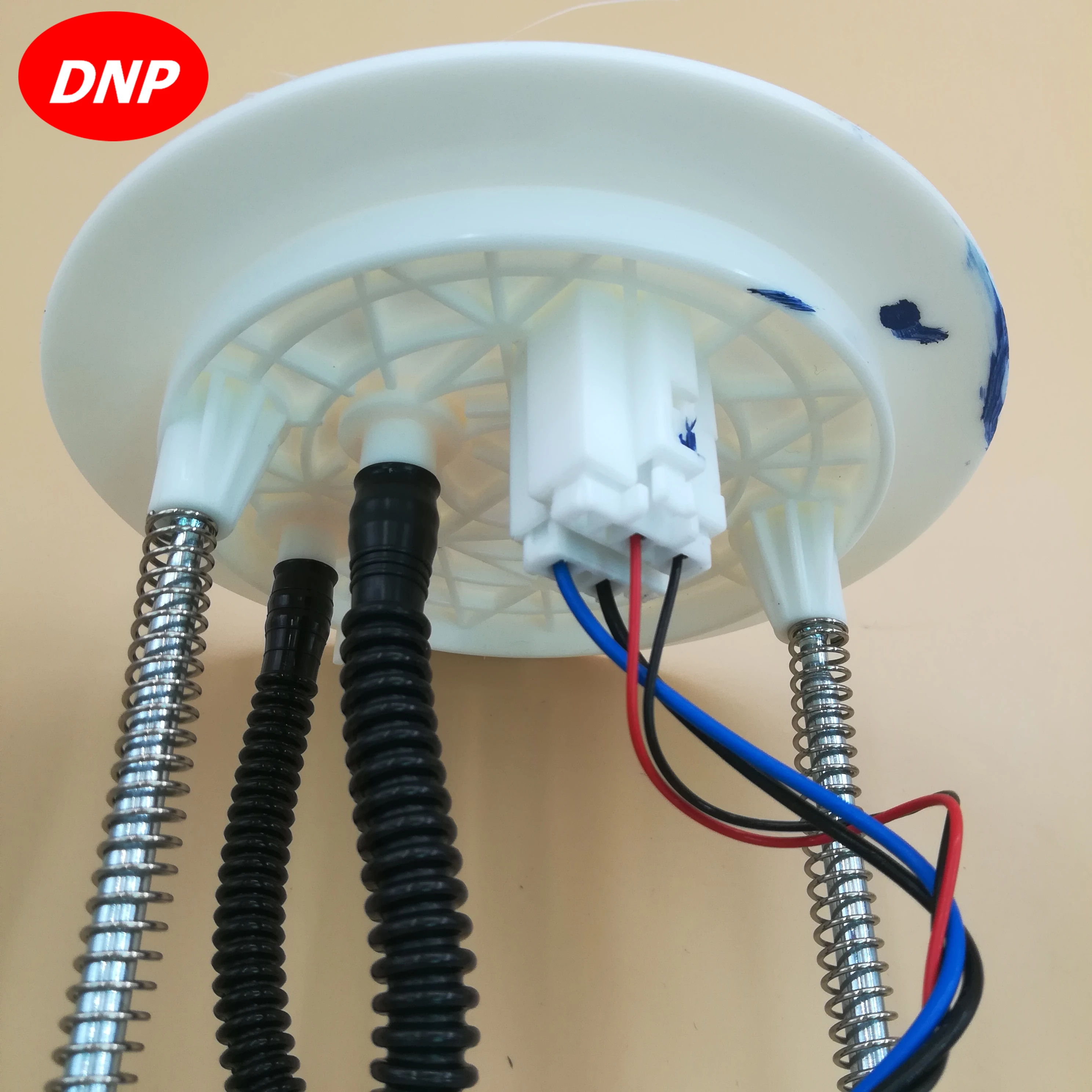DNP Топливный насос Модуль в сборе подходит для Toyota FORTUNER 77020-0K020/77020-0K070