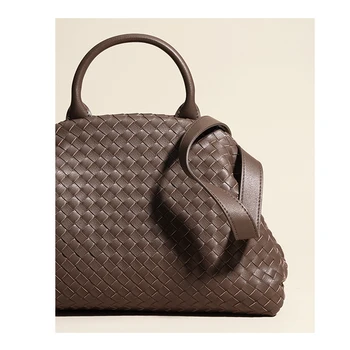 

Synthetic leather Weave totes bags Casual cow leather Shoulder bags Large capacity Composite bags with Metal hinge