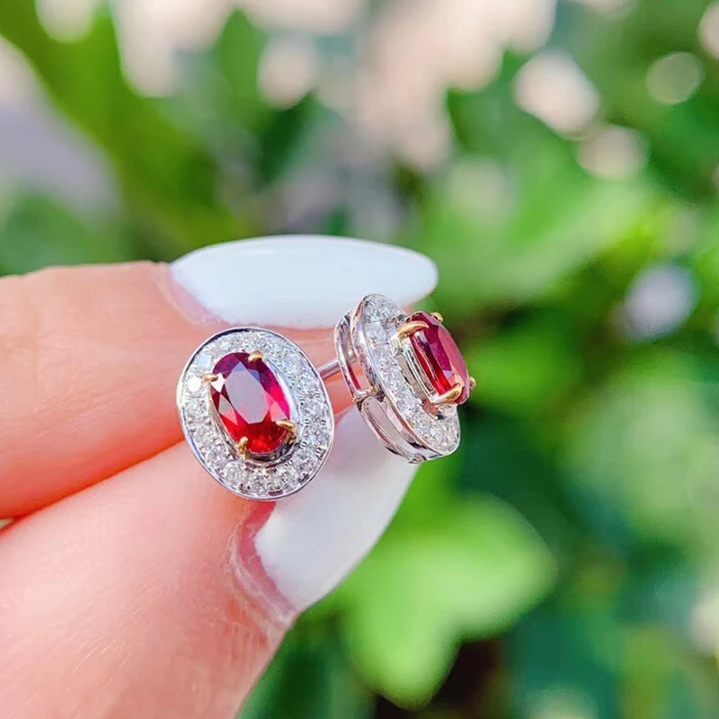 AEAW Твердое 18 к белое золото 0.58ctw/пара 0.226ct Овальный натуральный рубин с натуральным сережки с настоящим бриллиантом для женщин