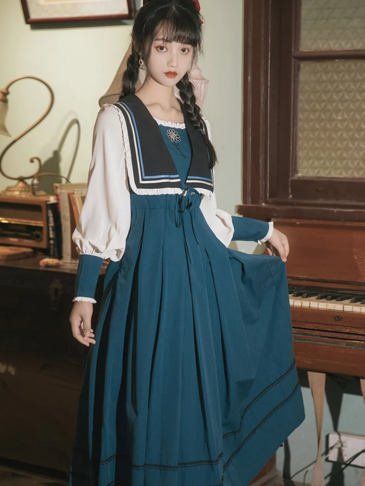 Ancient and young girl navy long-sleeved dress small French dress spot restoring ancient ways