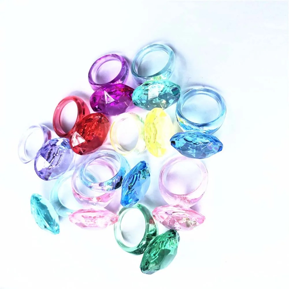 QUALITYZONE 36pcs Little Girl Jewelry Rhinestone Rings/ Pretend Play and  Dress up Rings : Amazon.in: Toys & Games