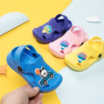 

Children Sandals Beach Cave Shoes 2020 Summer New 1-12 Year Middle School Kids Sandals Outdoor Girls Boys Candy Color Shoe