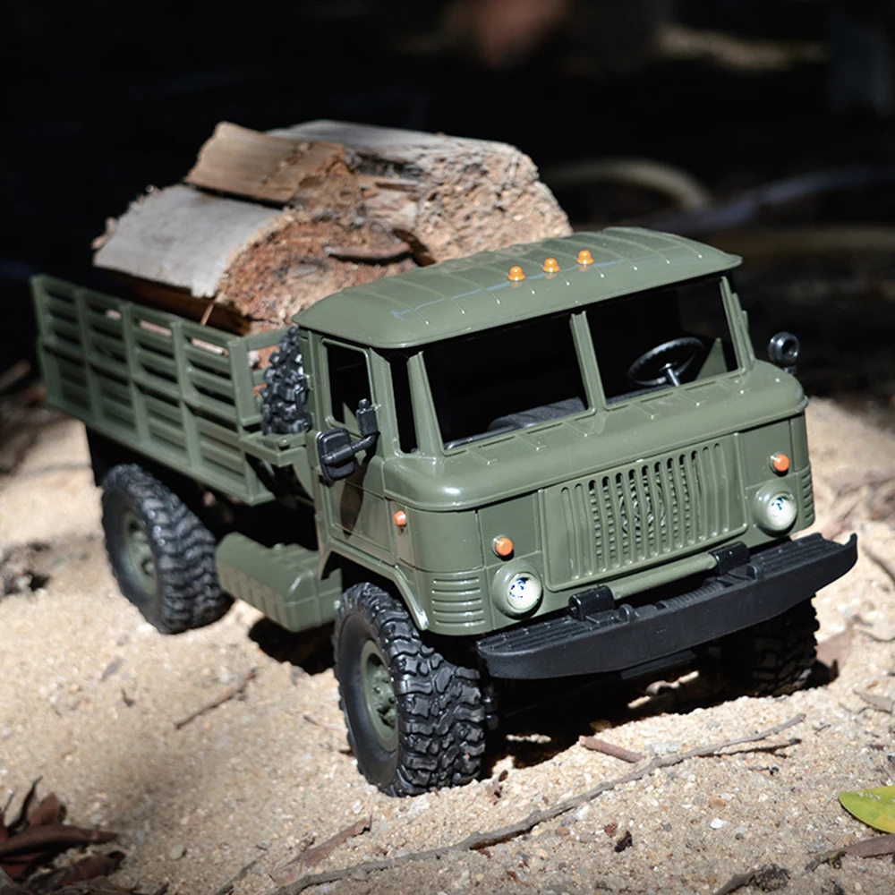 Модель внедорожника WPL B 24 RC 1/16 2 4G 4WD с пультом дистанционного