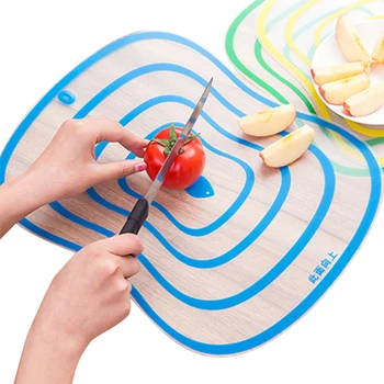 

Kitchen Transparent Cutting Board Flexible Matte Surface Chopping Block for Fruit Vegetable