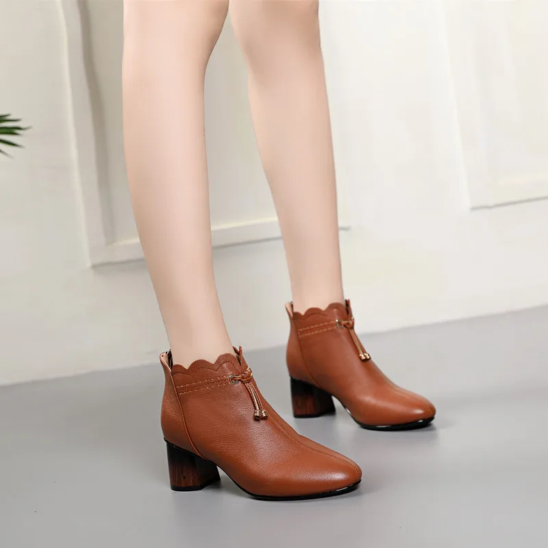 

Medium Heel Made Of True Leather Round Head Short Martin Boots Women Ankle Boot Genuine Leather