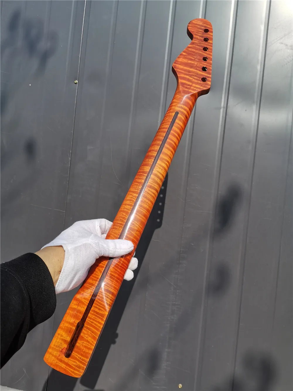 

Гриф для гитары 51 # Tiger Flame Maple, 21 лад, 25,5 дюйма, темно-желтый лак, жемчужная Кленовая гриф, точечная инкрустация, сделай сам