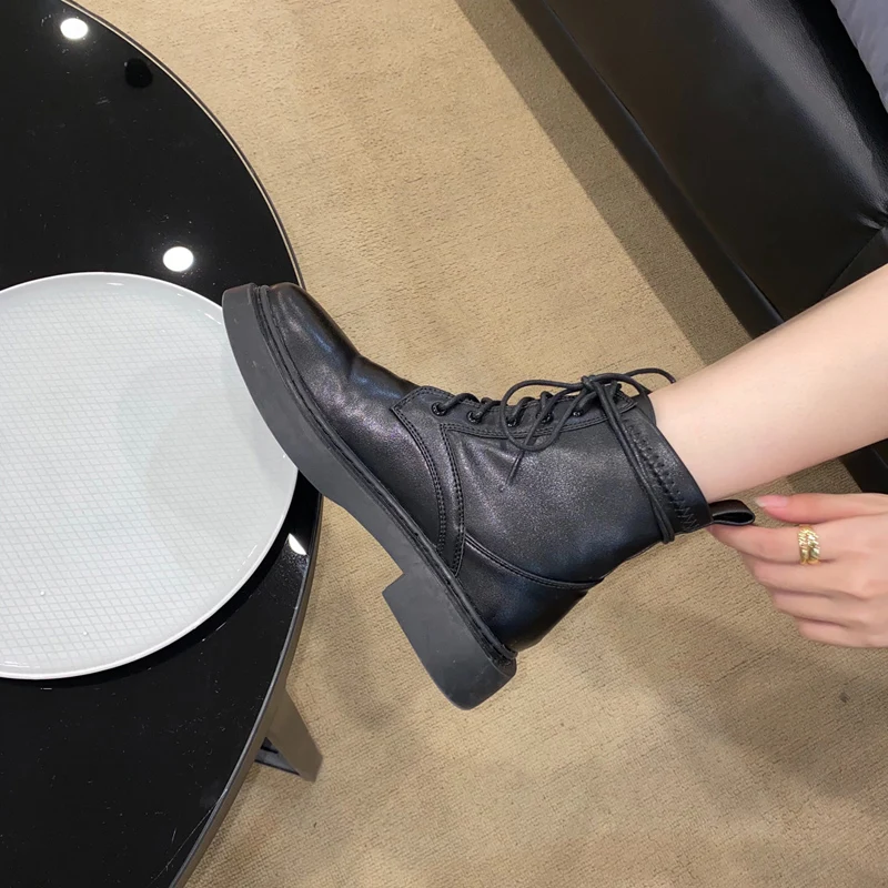 

Women Ankle Boots Autumn Lace Up Motorcycle Boots Round Toe Med Heel Casual Boots Black Winter Warm Combat Platform Shoes YMB304