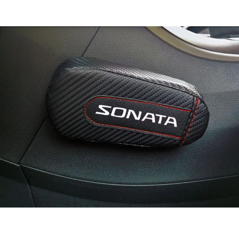 Для hyundai Sonata 1 шт., карбоновая кожа, авто подушка для ног, наколенник, Автомобильный Дверной рычаг, автомобильные аксессуары, защита для автомобиля