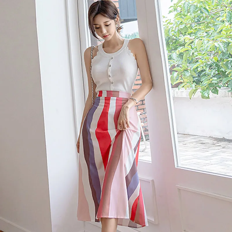

Summer Knitted Halter Sleeveless Top Colorful Striped Skirt Two Piece Casual Suits Dress