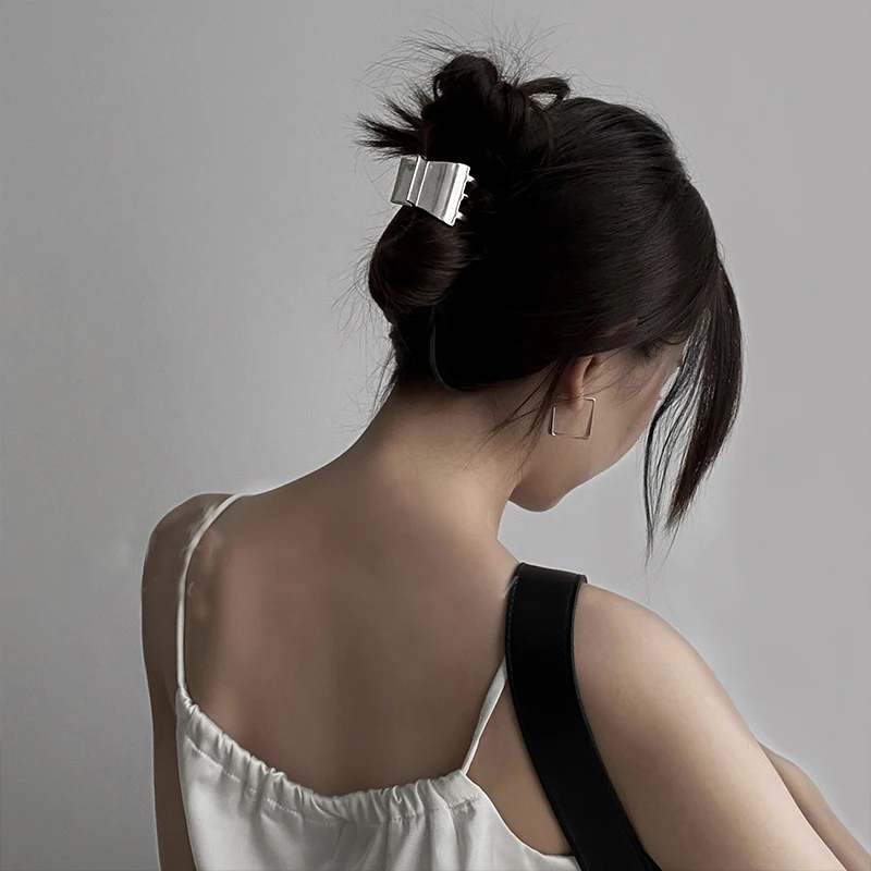 

Metal Hair Clips for Women Girls Simple Claw Clip High Quality Hair Accessories Small Catch Clip Female 2021 Trend Shark Clip