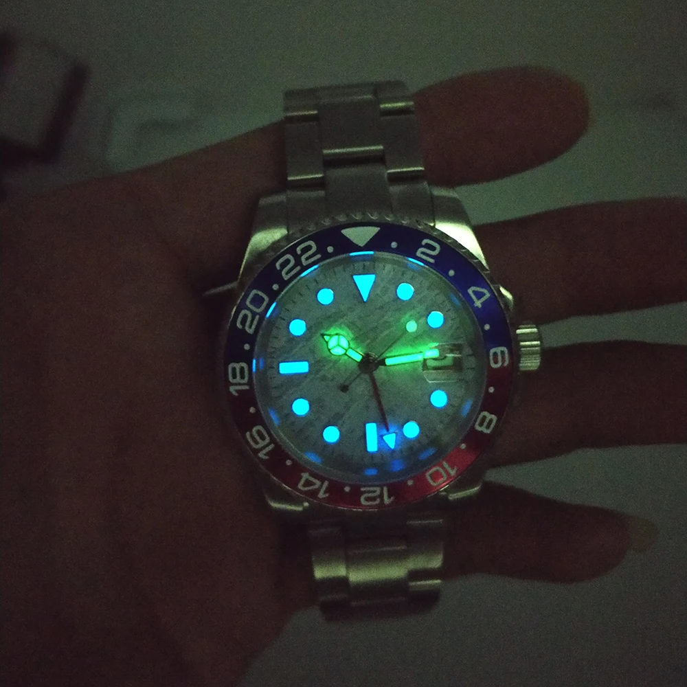 

automatic GMT mens wristwatch 40mm Meteorite dial luminous Rotating bezel steel bracelet silver case D2