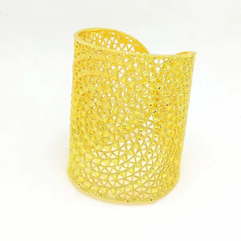 Kingdom Ma Gold Color Big Bangle for Women Dubai Bride Wedding Bracelet Africa Bangle Jewelry Gold Charm Bracelet party gifts