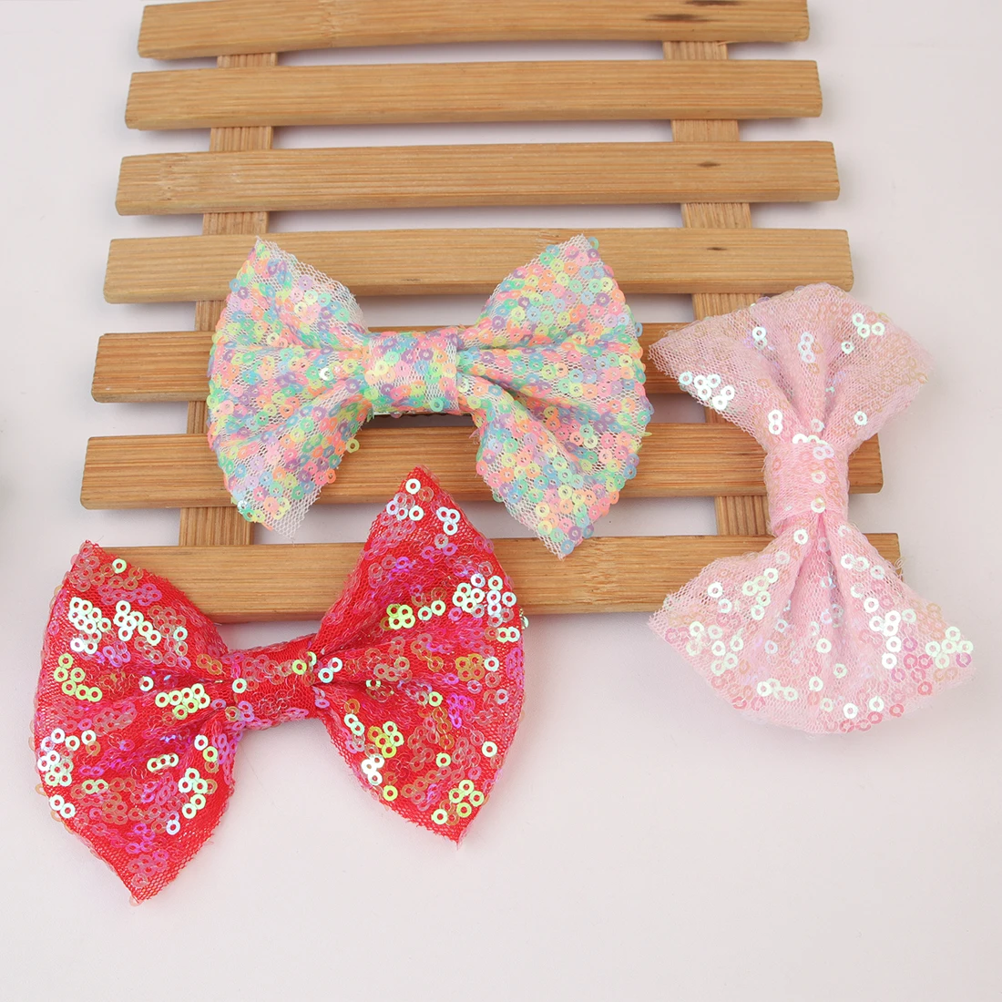 XIMA 8pcs/lot Lovely Girls Rainbow 4inch Sequins Hair Bow Women Shining Alligator Hairpin Party Hairclips Hair Accessories