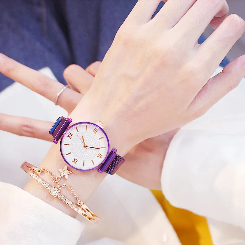 women watch  (13)