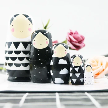 

5pcs Russian Matryoshka Dolls Basswood Creative Black White Nesting Doll Gift Russian Traditional Feature Ethnic Style DIY Dolls