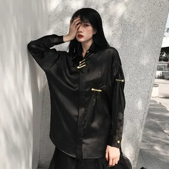 

LANMREM 2020 New autumn Lapel Single Breasted Solid Color Shirt Women Streetwear Loose Lantern Sleeve Satin Blouse Tide PD811