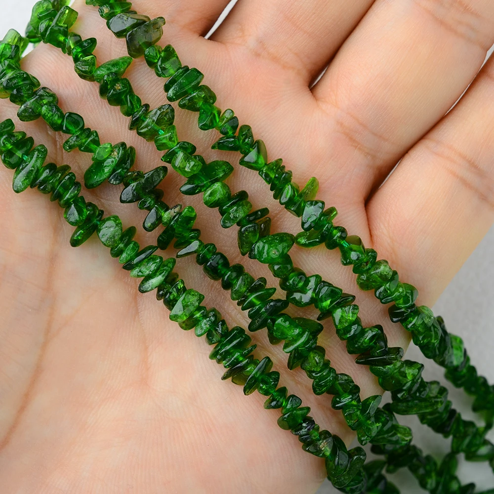 2 strands 7mm diopside Chips beads
