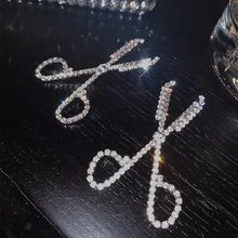 Pendientes con tijeras y diamantes de imitación, joyería con personalidad, diseño atmosférica, superllamativas, simples, largos, a la moda