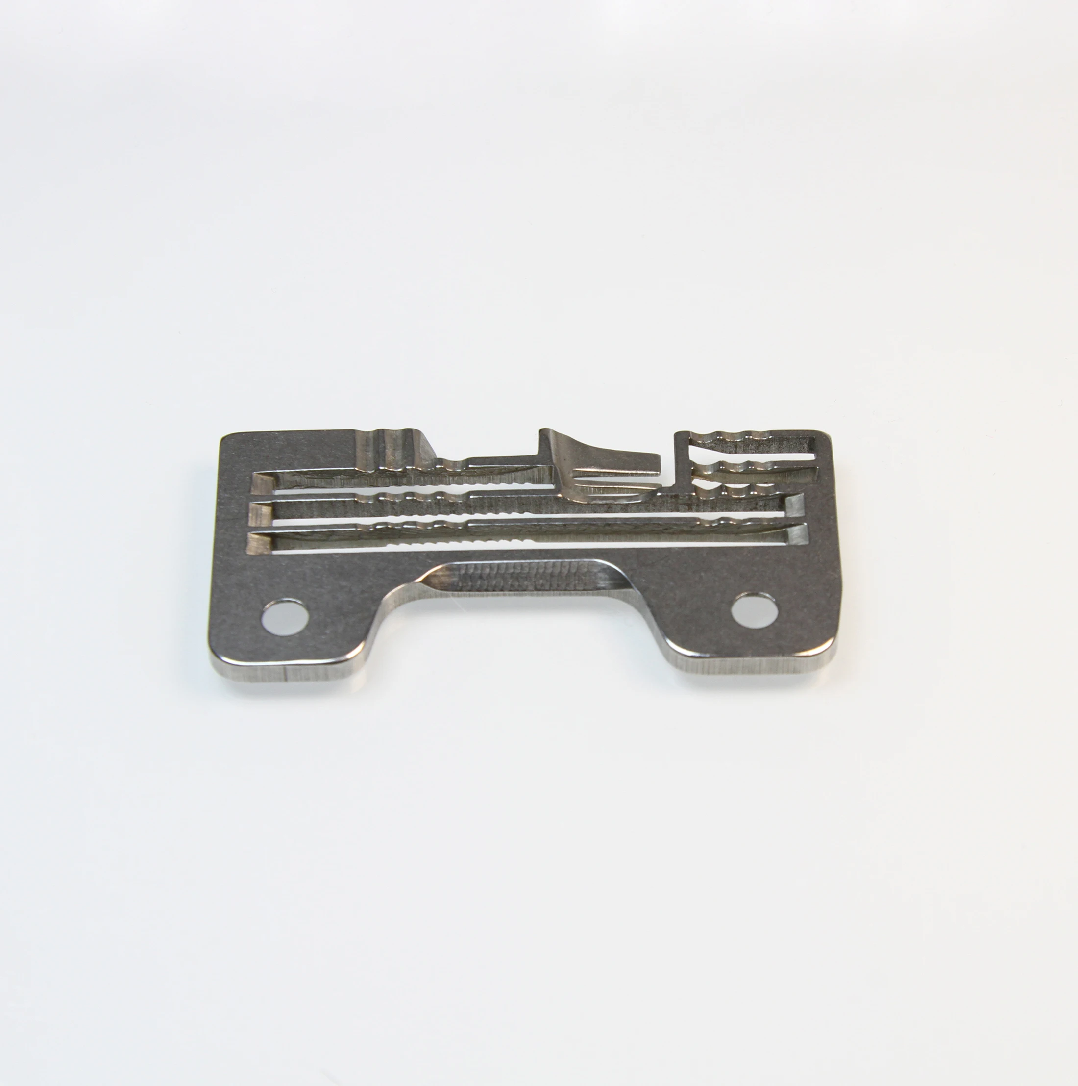 6208050 Needle Plate Yamato Overlock Industrial Sewing Machine Parts Accessories Apparel | Дом и сад