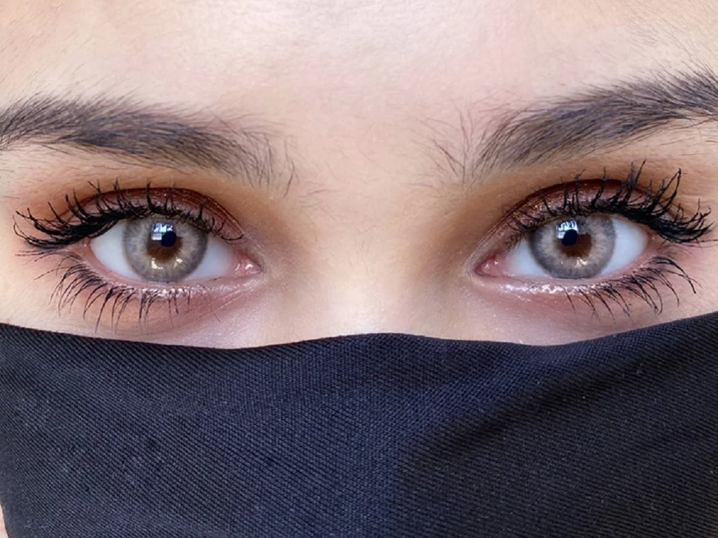 Ksseye 1Order(2pcs) HEDDA YUCCA Mixed-race Color Contact lenses Soft Contact lens Beautiful Pupil Mix the pupil