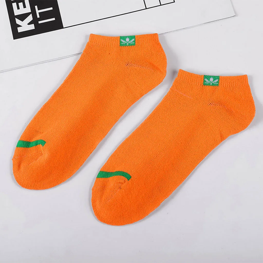 Men Sports Socks Ultra-thin Elastic Short Silk Little Pineapple Heap Stockings Men Short Sports Socks Comfortable Simple