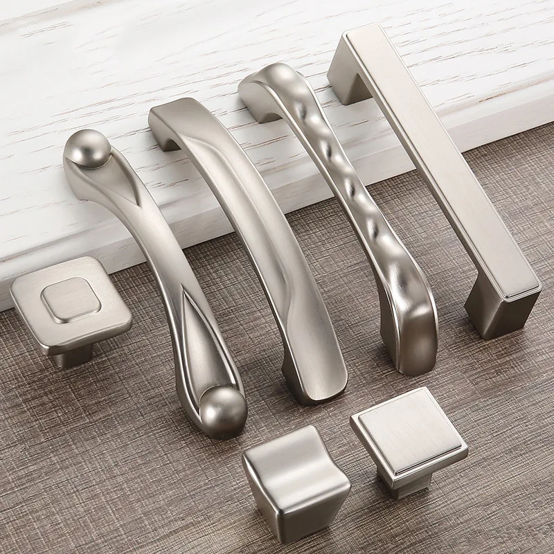 

Modern Sliver Furniture Handles Simple Elegant Drawer Pulls Knobs Kitchen Cabinet Handles and Knobs Door Handles Hardware
