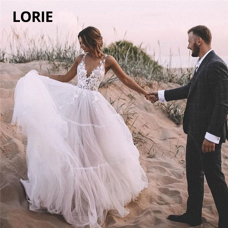 LORIE A-lijn Lace Geappliceerd Trouwjurk Zachte Tulle V-hals Beach Boho Bruid Jassen Illusion Mouwloze Prinses Bridal Jurken LORIE A-lijn Lace Geappliceerd Trouwjurk Zachte Tulle V-hals Beach Boho Bruid Jassen Illusion Mouwloze Prinses Bridal Jurken