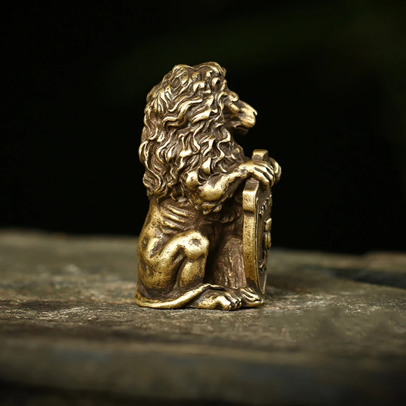 shiled lion lion statue (9)