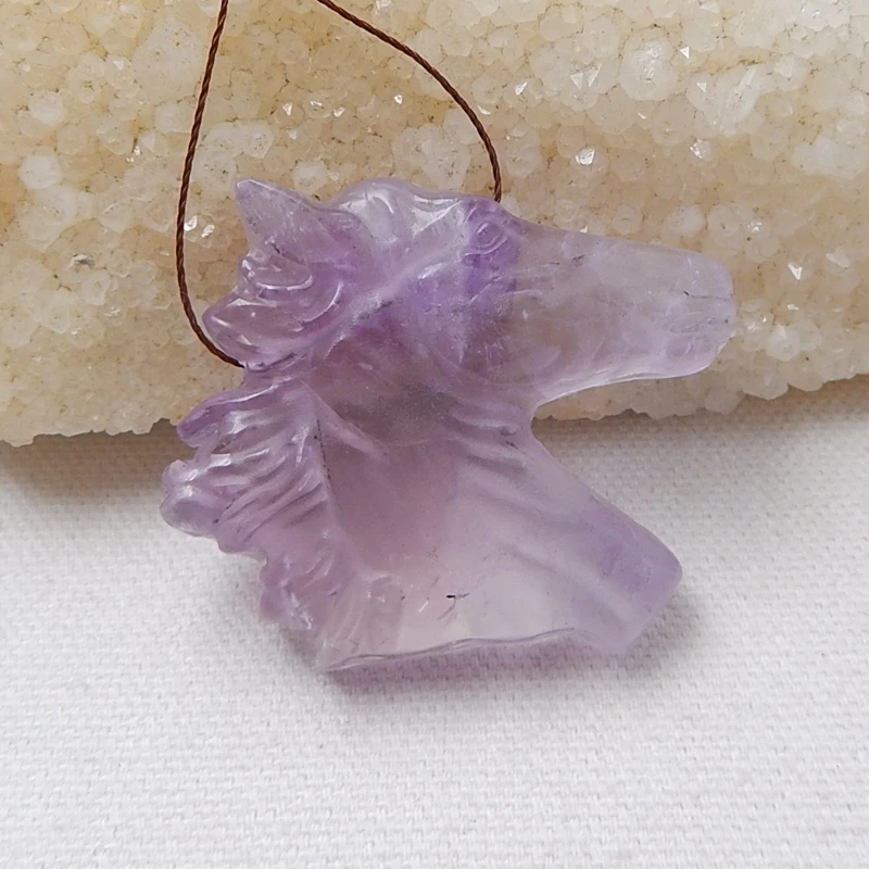 

Hot Sale Natural Stone Amethyst Handmade Animal Horse head Fashion Pendant Purple Color Bead Accessories 40x43x8mm 22.5g