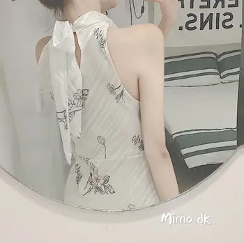 

With An Orchid Magnolia Flower Elegant Shaved Shoulder Strap Dress