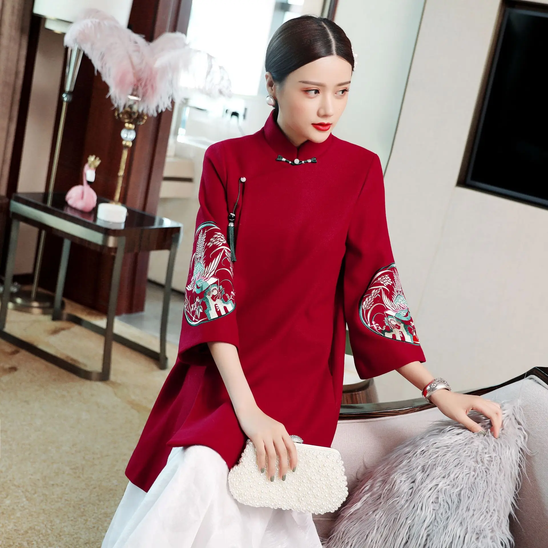 

Chinese vintage floral embroidery winter woolen coat for women