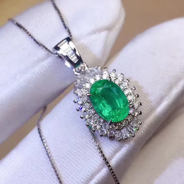 Pt900本物のエメラルドダイヤモンドペンダントオーバルファイン