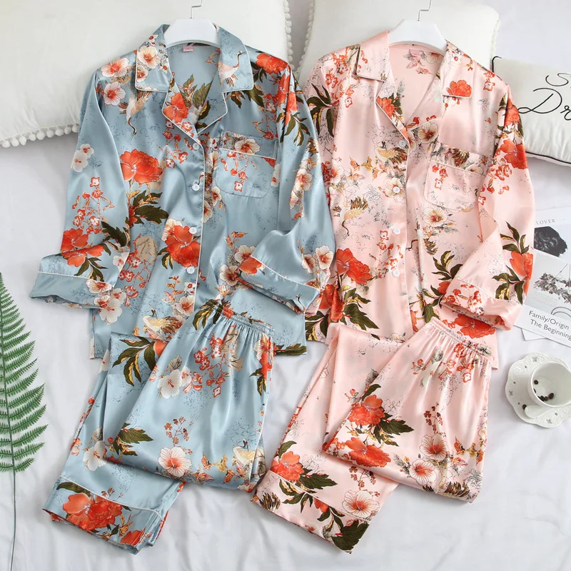

QWEEK Spring Autumn Pajamas Set 2019 New Long Sleeve Pyjamas Women Smooth Satin Sleepwear 2 Pcs Flower Print Silk Pijamas Women
