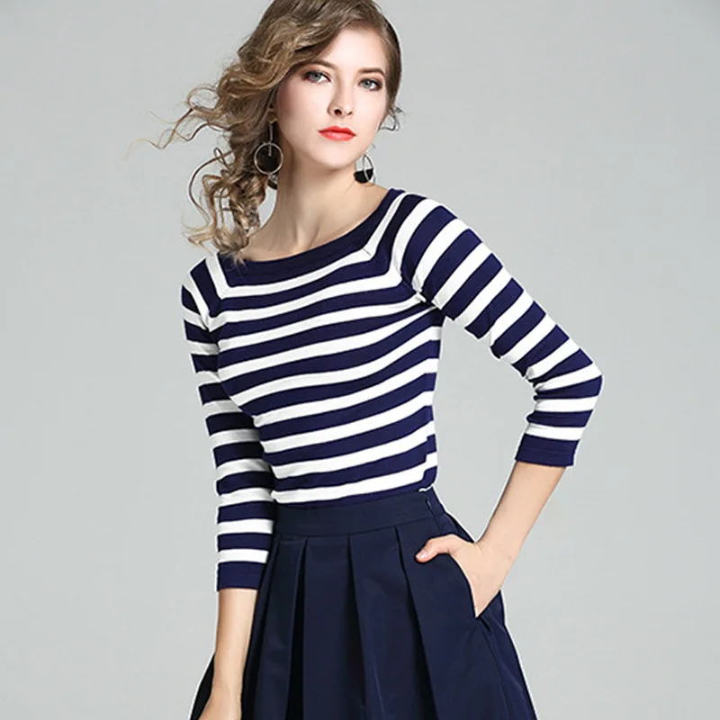 

Women Long Sleeve Sweater for Spring Autumn Casual Knnitted pullovers white and black stirp pattern
