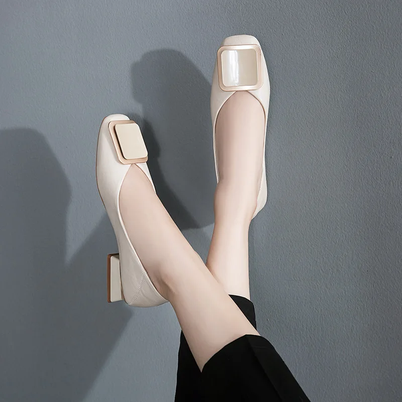 

2019 Autumn Closed-toe Shoes Women Flat Square Head Low-Cut Moccosins Semi-high Heeled Trendy Shoes Autumn Side Scoop Bootie WOM