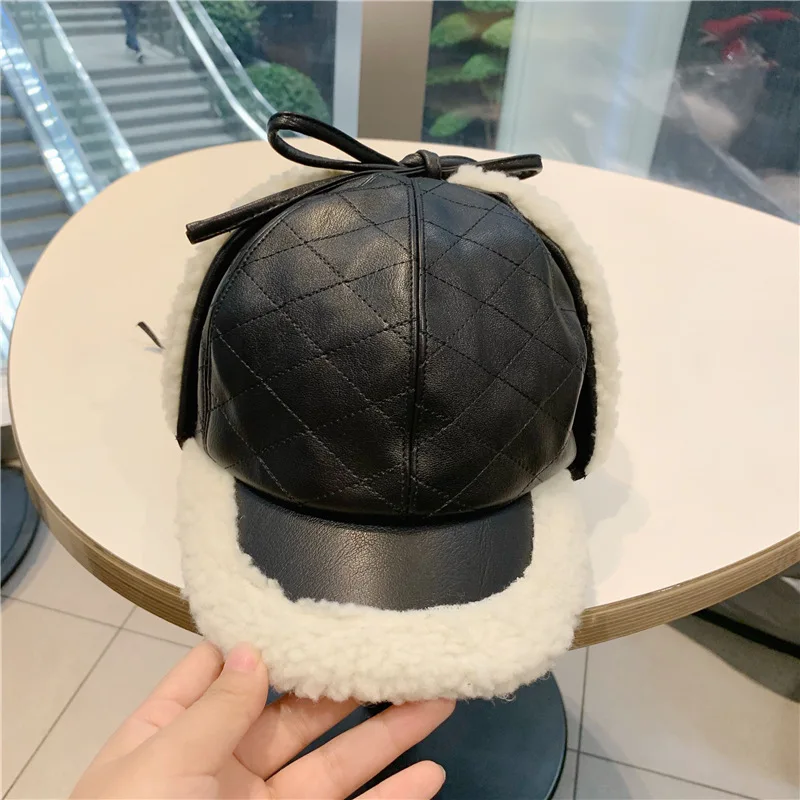01910-юаней зимняя теплая искусственная кожа защита ушей ПУ Skullies Beanies кепка мужская женская уличная шапка для отдыха - Цвет: Черный