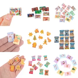Maison de poupée Miniature bricolage noël, dessin animé bonhomme de neige biscuits bonbons cuisine nourriture pomme de terre Chips bonbons Snacks jouets de jeu de simulation 10 pièces 